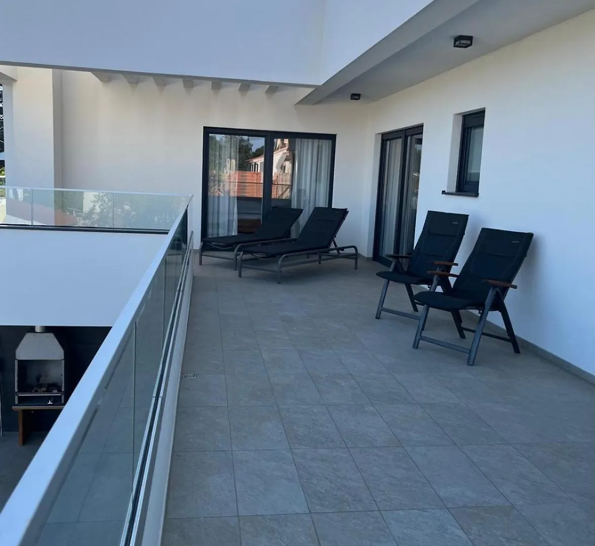 פרמנטורה Villa Anna
